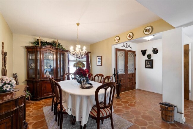 Building Photo - 23265 Vía Del Arroyo