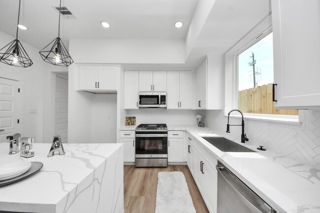 Building Photo - 3118 Wentworth St