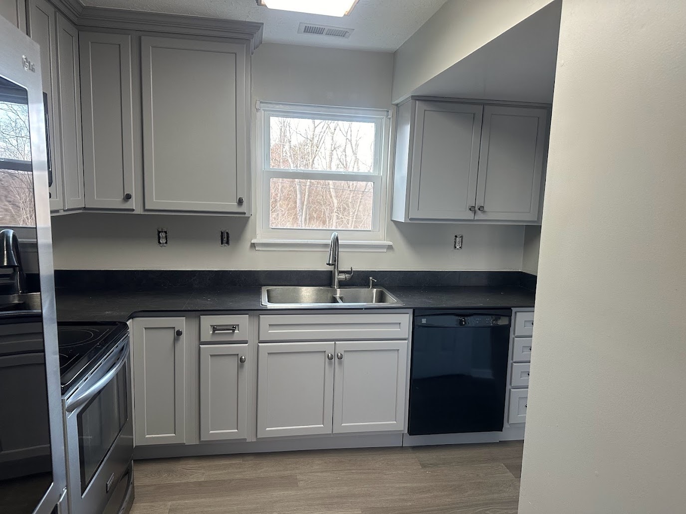 Kitchen - 3685 Appian Way