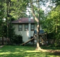 Building Photo - 922 Oakwood Ave