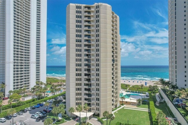 Building Photo - 2800 N Ocean Dr