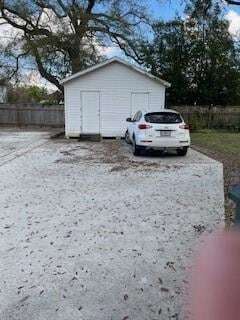 Building Photo - 135 Atherton Dr