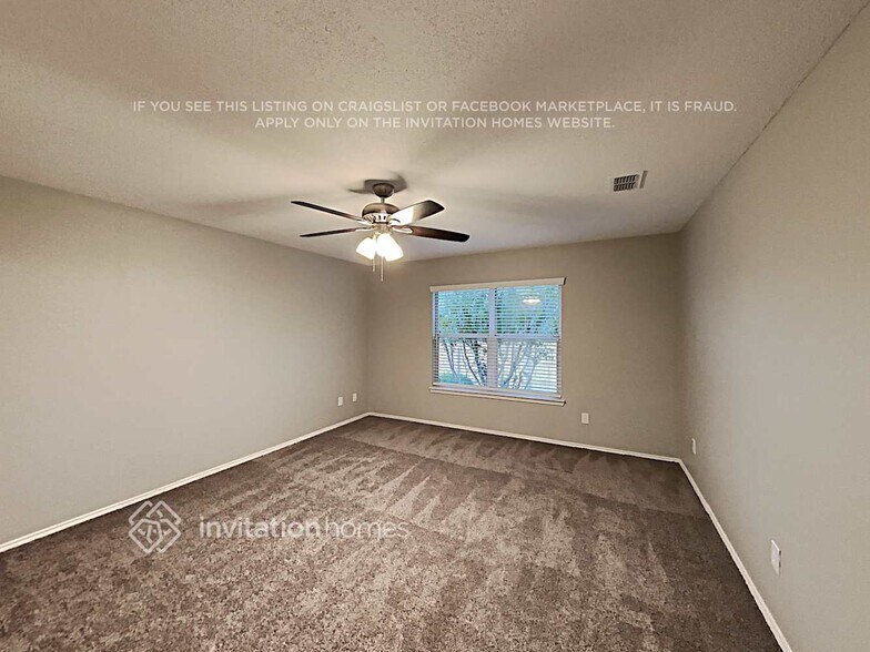 Building Photo - 704 Gibson St