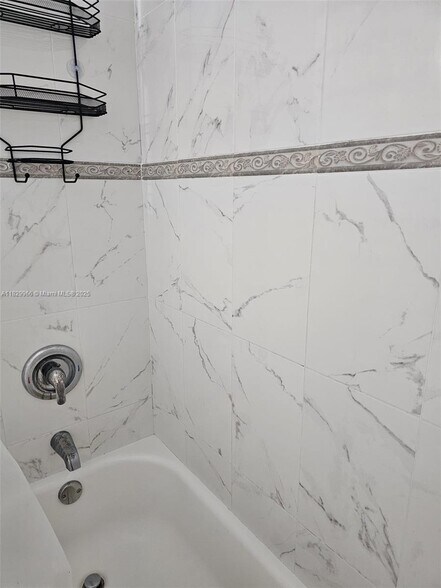 Building Photo - 6685 W 26th Ct
