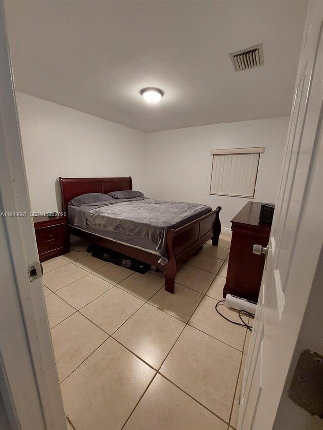 Building Photo - 9841 SW 48th St