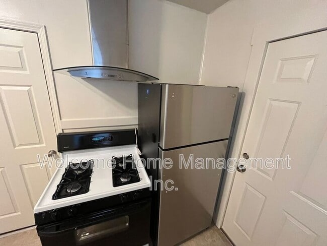 Building Photo - 1940 California St