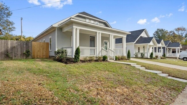 Building Photo - 1068 Bruce St