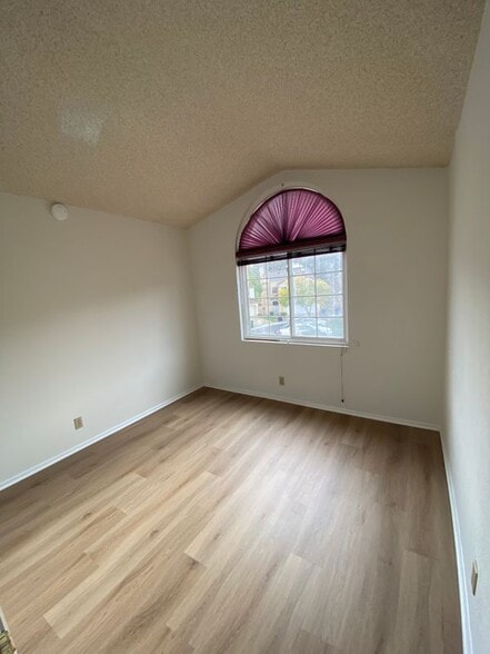 Building Photo - 16 Calle de Rodeo