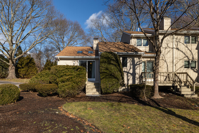Building Photo - 335 S Pier Rd