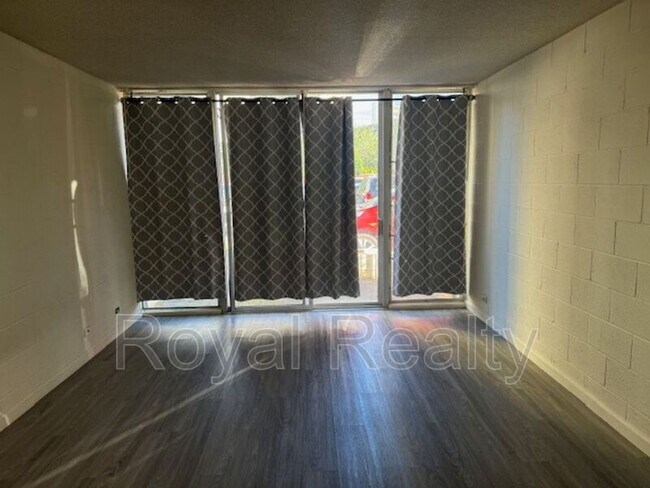 Building Photo - 5122 Likini St