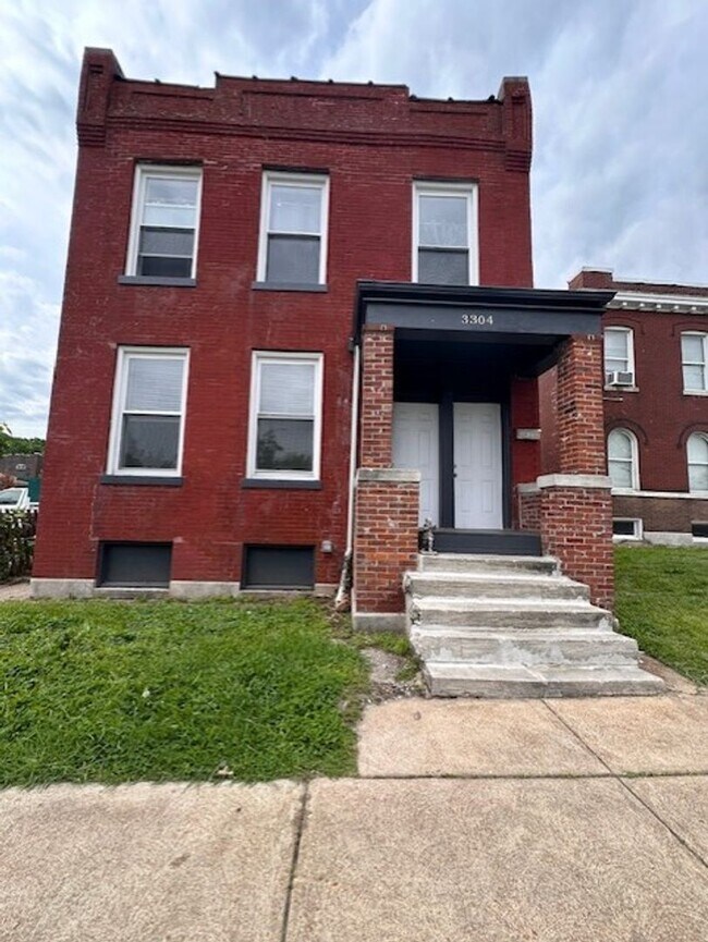 Building Photo - 3304 Utah St