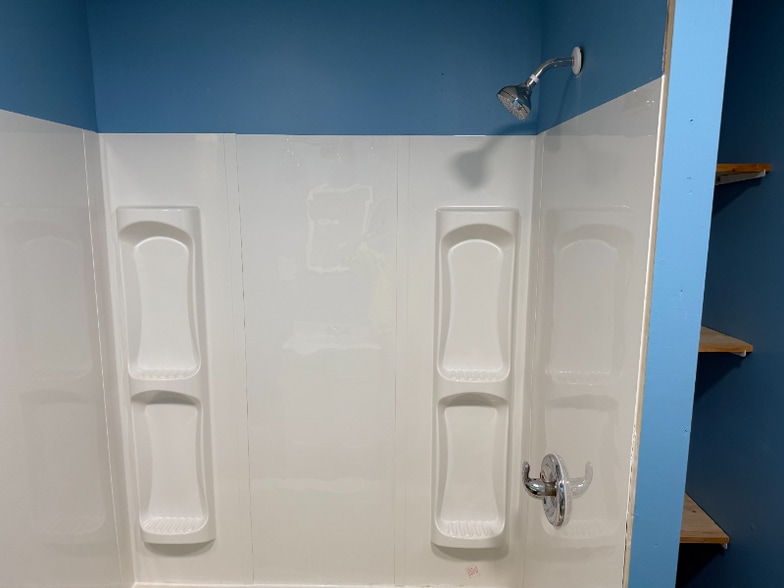 Building Photo - 629 Willard St