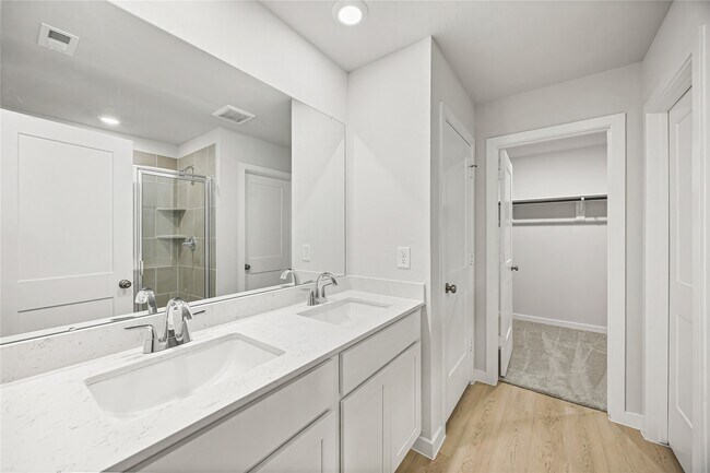 Building Photo - 7910 Alset Dr