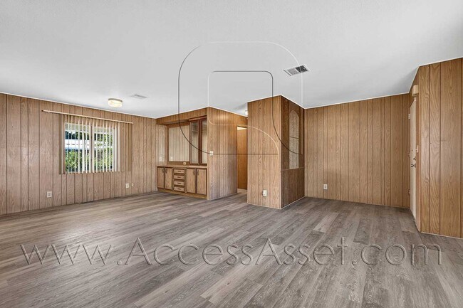 Building Photo - 16450 Monterey St