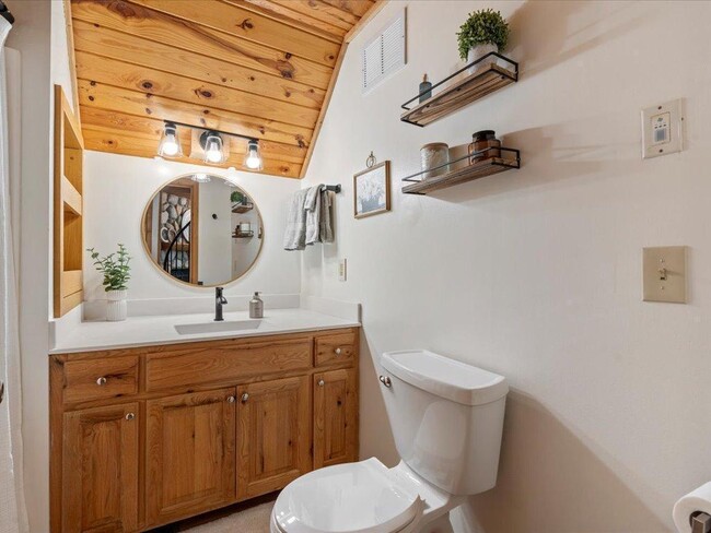 Building Photo - 29929 Aztec Cir