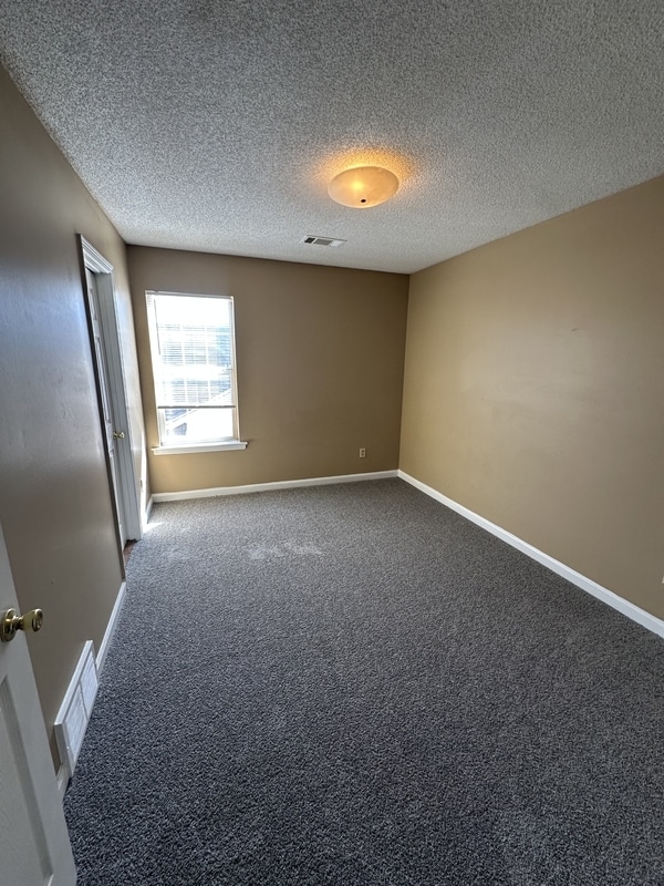 Building Photo - 3963 Gavick Dr