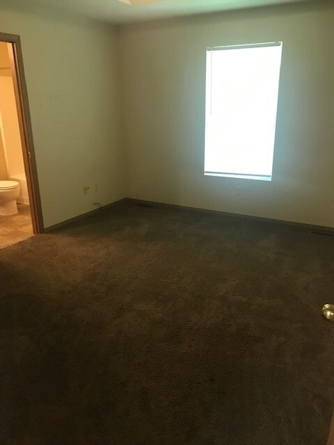 Building Photo - 3 Bedrooms, 2 Bathrooms, 2 Car Garage Clos...