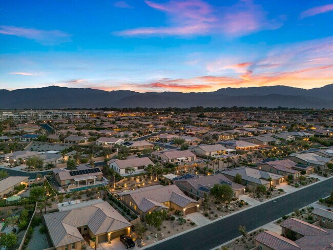 Building Photo - 73757 Picasso Dr