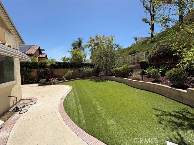 Building Photo - 26601 White Oaks Dr