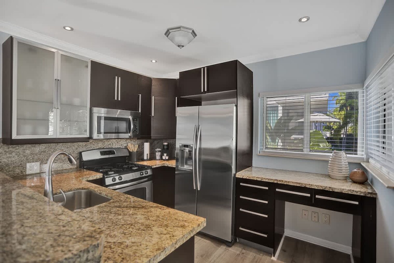 Building Photo - 37 Hendricks Isle