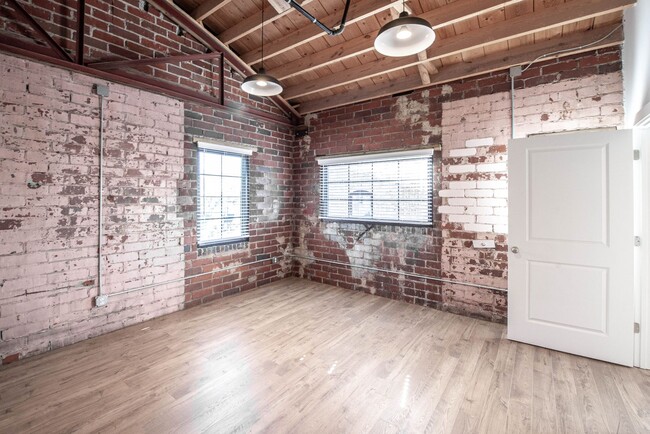 Building Photo - Apartments Now Available @ The Rink!