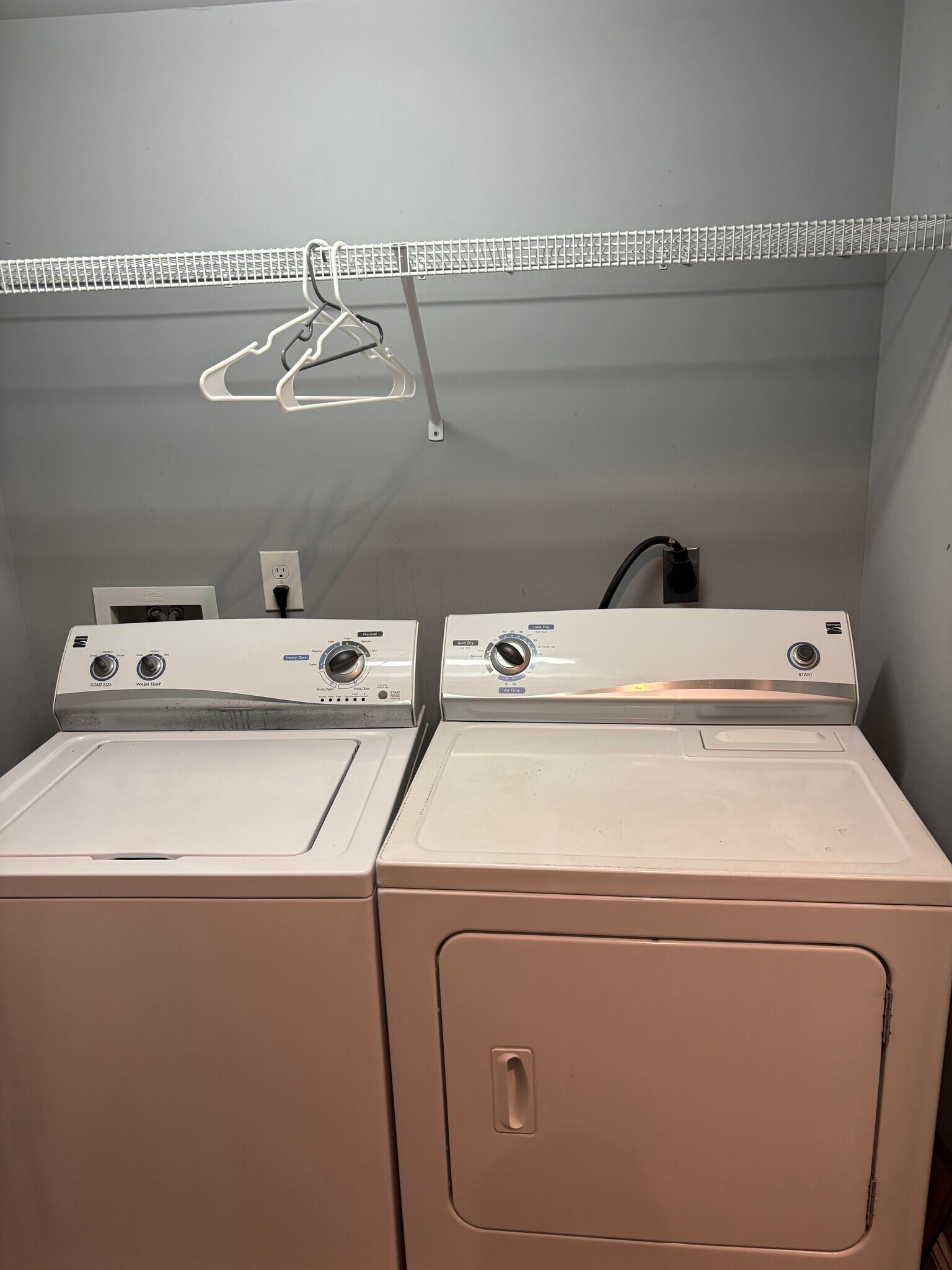 Laundry - 107 Portico St