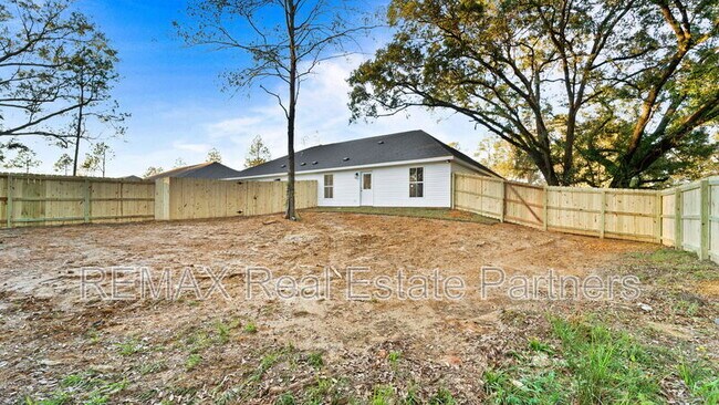 Building Photo - 24 Bellamy Ln