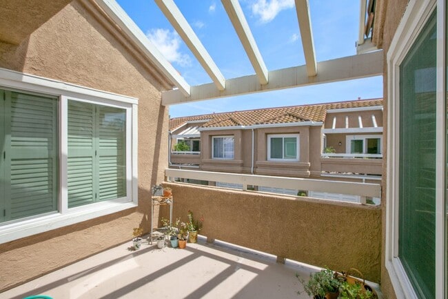 Building Photo - 24241 Swiftriver Ct