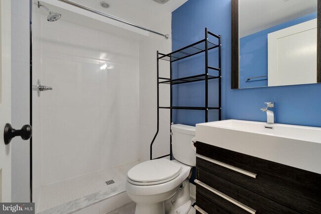 Building Photo - 1239 Simms Pl NE