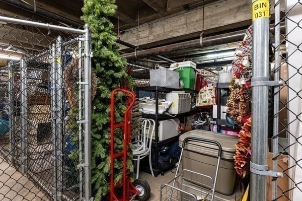 Building Photo - 16 Balmoral St