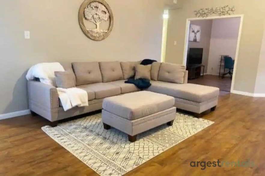 Building Photo - 4143 Norway Ln