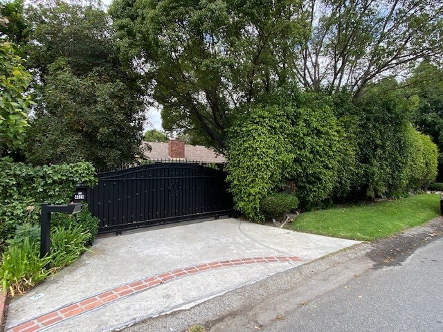 Building Photo - 4629 Forman Ave