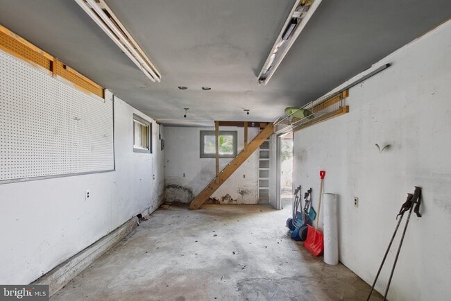 Building Photo - 3141 Clayborne Ave