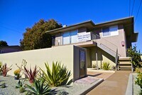 Building Photo - 6696 Del Playa Dr