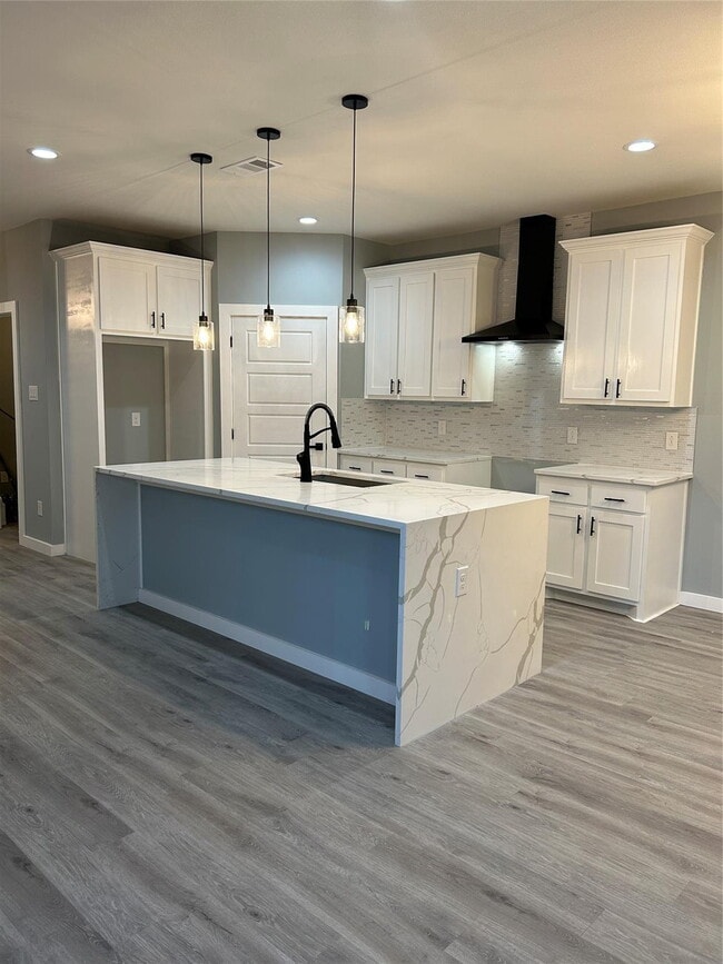 Building Photo - Newer duplex in Dallas