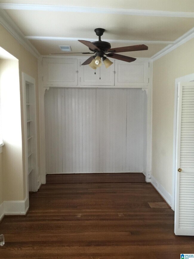 Building Photo - 1412 Smolian Pl