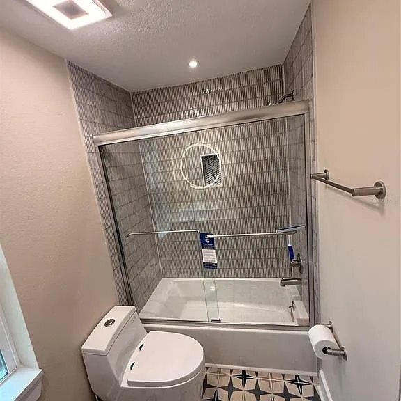 Building Photo - 238 N Main St