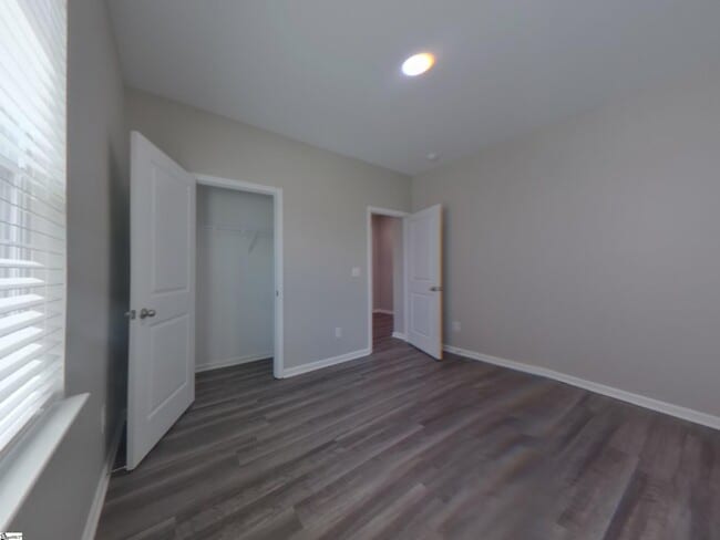 Building Photo - 210 Sweetgrass Ln