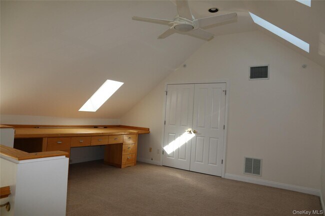 Building Photo - 140 Winding Ridge Rd