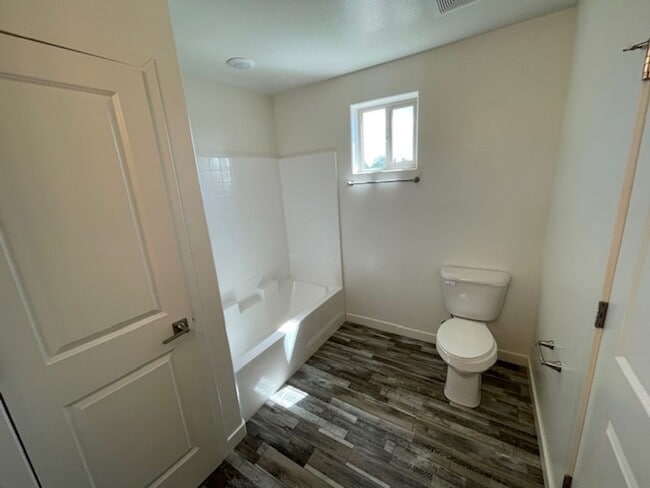 Building Photo - ***3 BEDROOM/2.5 BATHROOM IN PRESCOTT VALLEY***