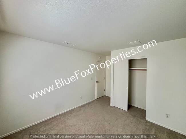 Building Photo - 6006 S Mogollon Dr
