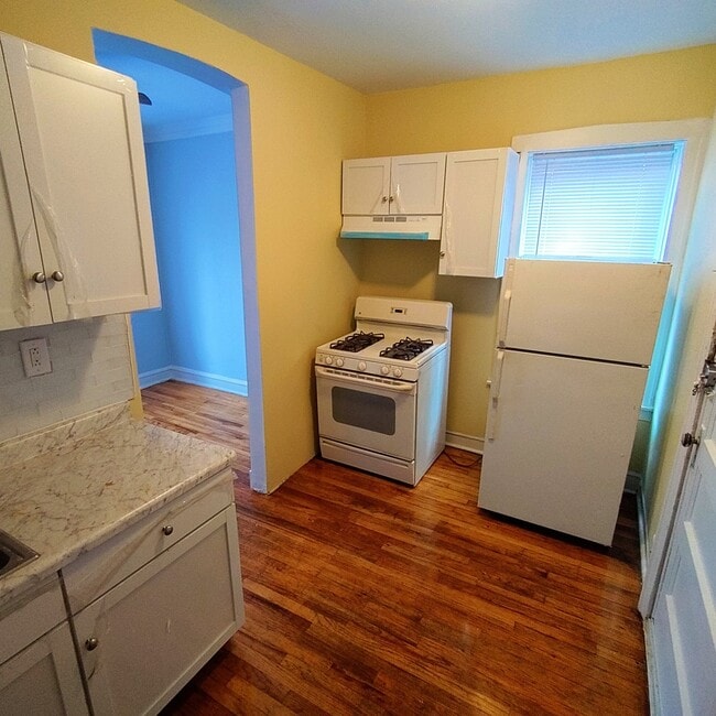 Building Photo - 7255 S Washtenaw Ave.