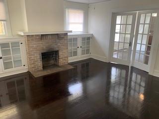 Building Photo - 4410 The Cedars Ave