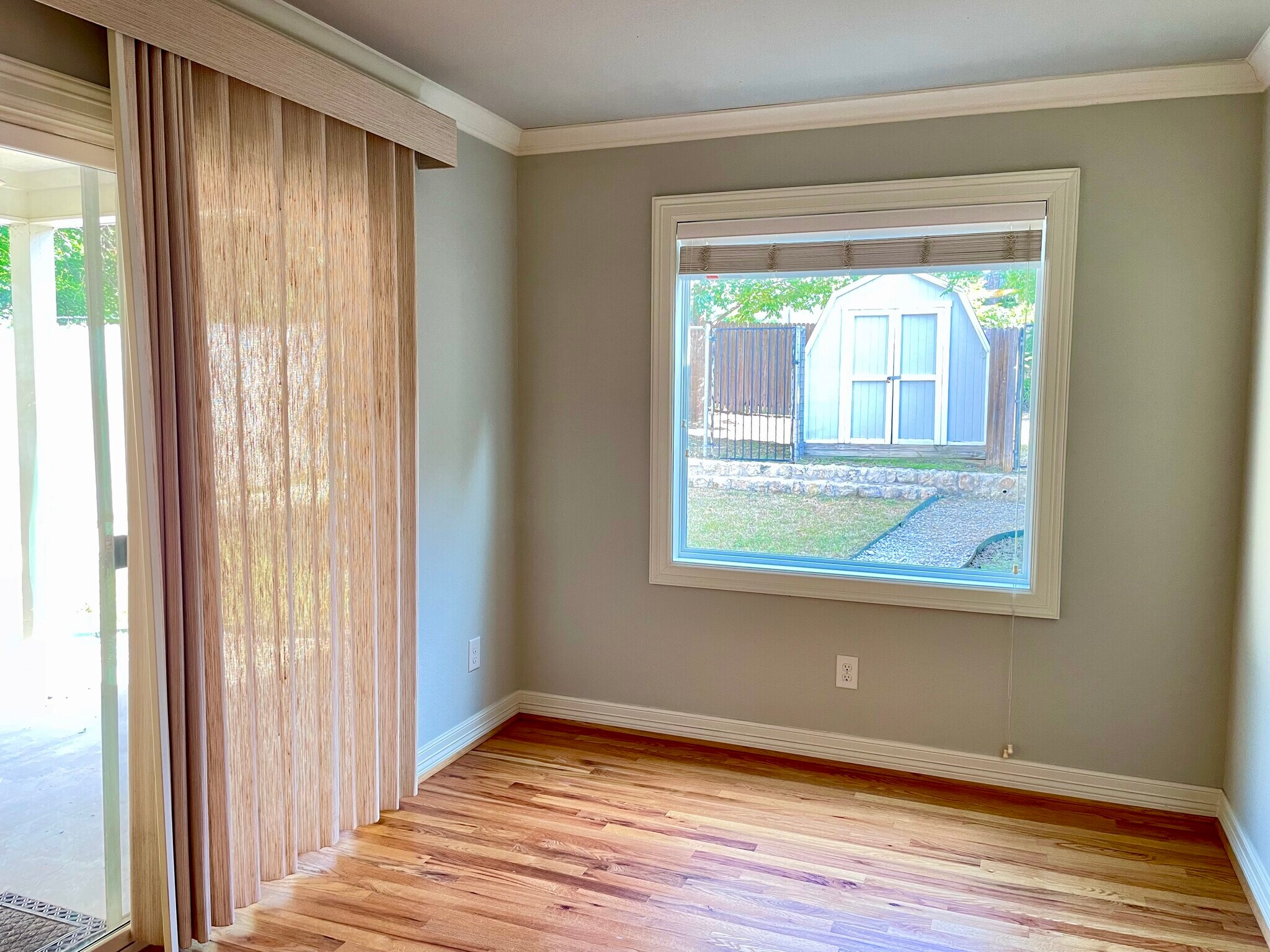 Building Photo - 3716 Collinwood Ave