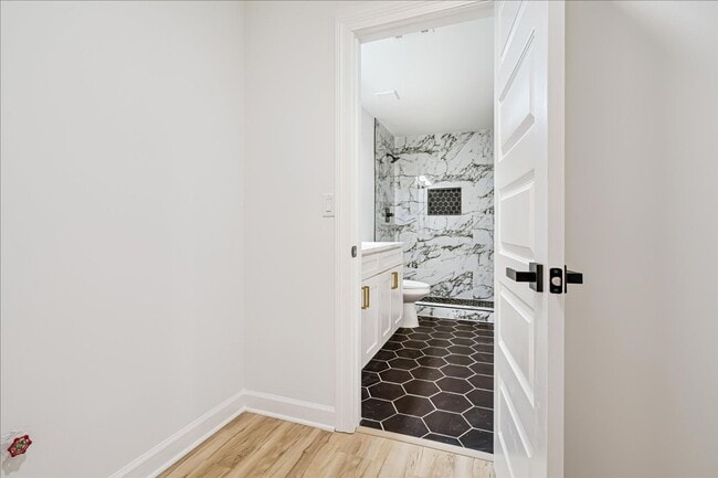 Building Photo - 5186 Broken Oak Dr