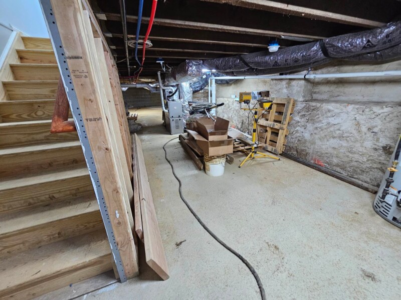 Building Photo - 108 Poplar St