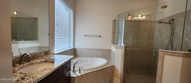 Building Photo - 2711 Tartus Dr