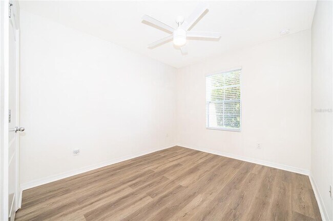 Building Photo - 4806 Riverwalk Dr