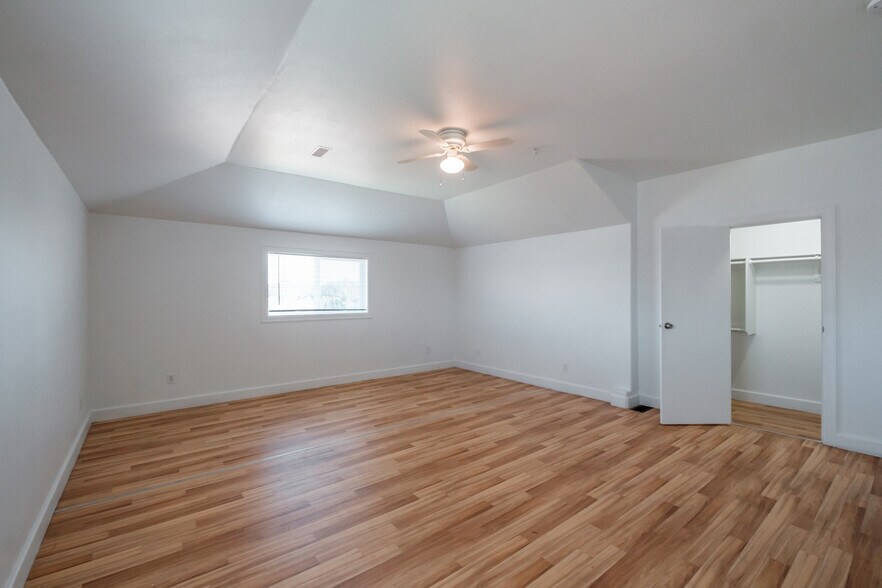 "master room" - 14607 Dominic Rd NE