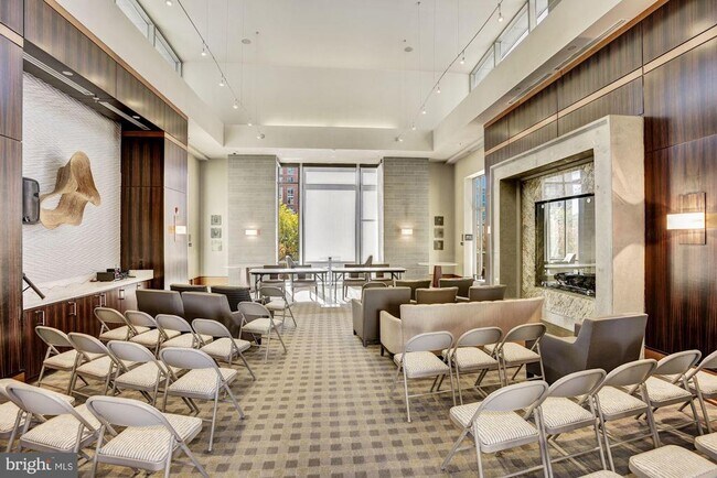 Building Photo - 11990 Market St